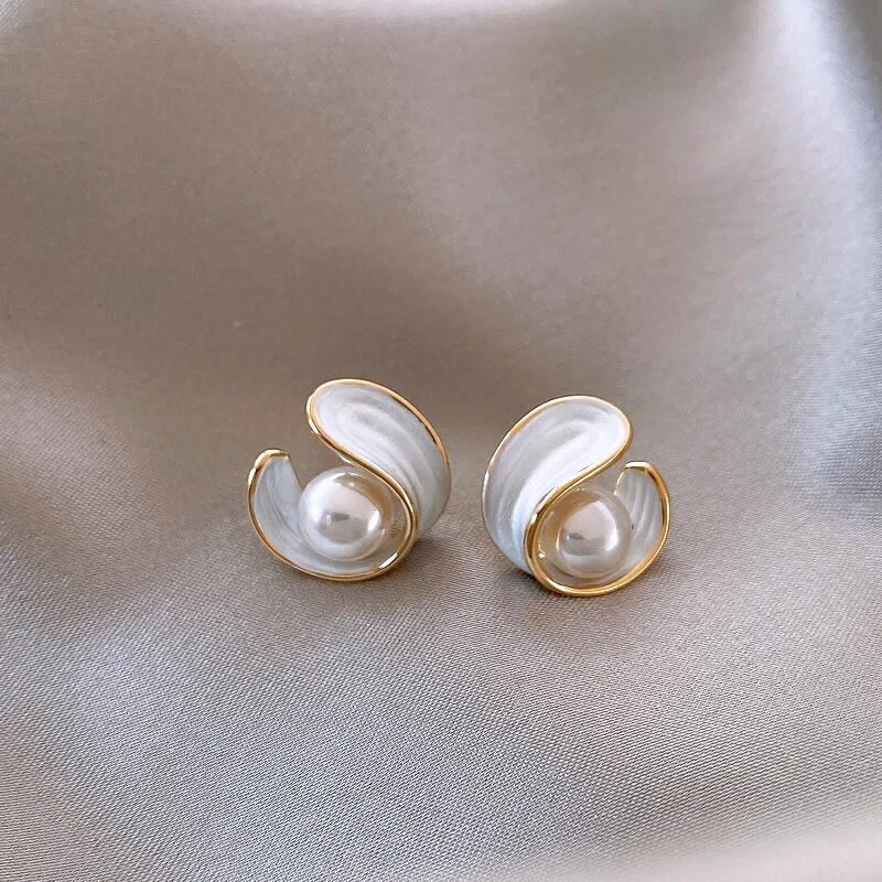 Elegant White Opal Earrings with Pearl in Gold