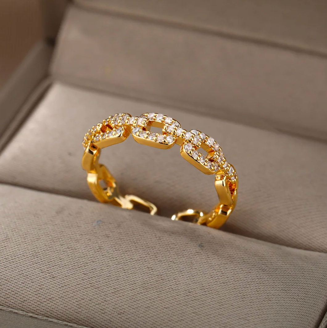 18K Gold Plated Love Chain Ring with Strass