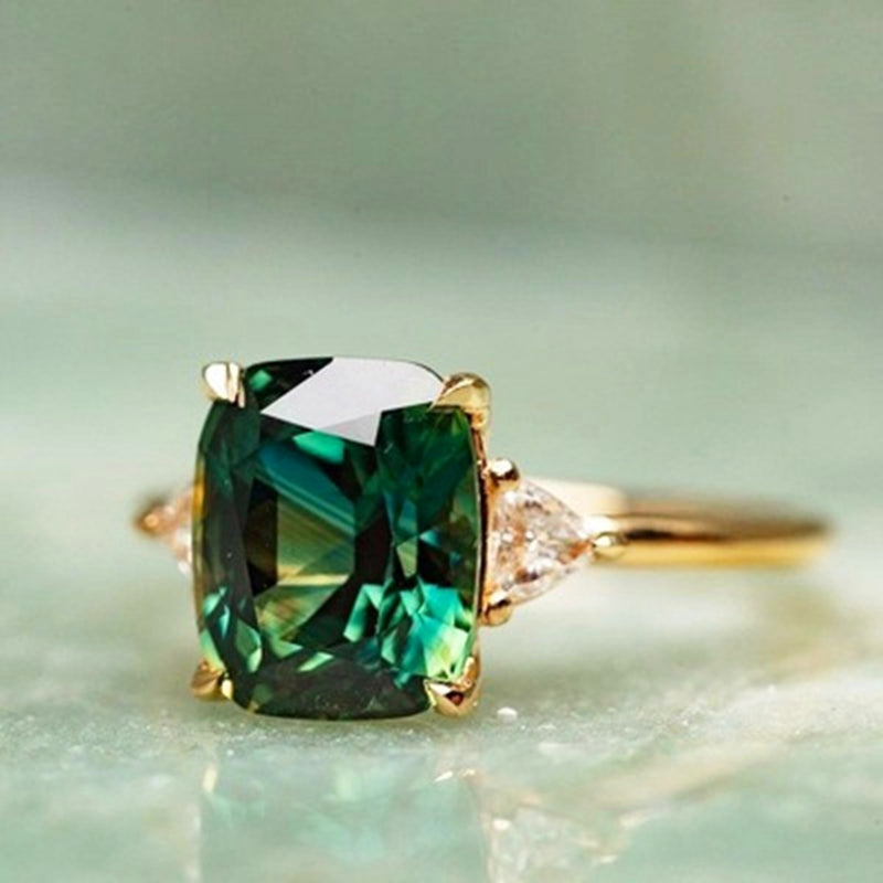 Elegant Square Emerald Vintage Ring