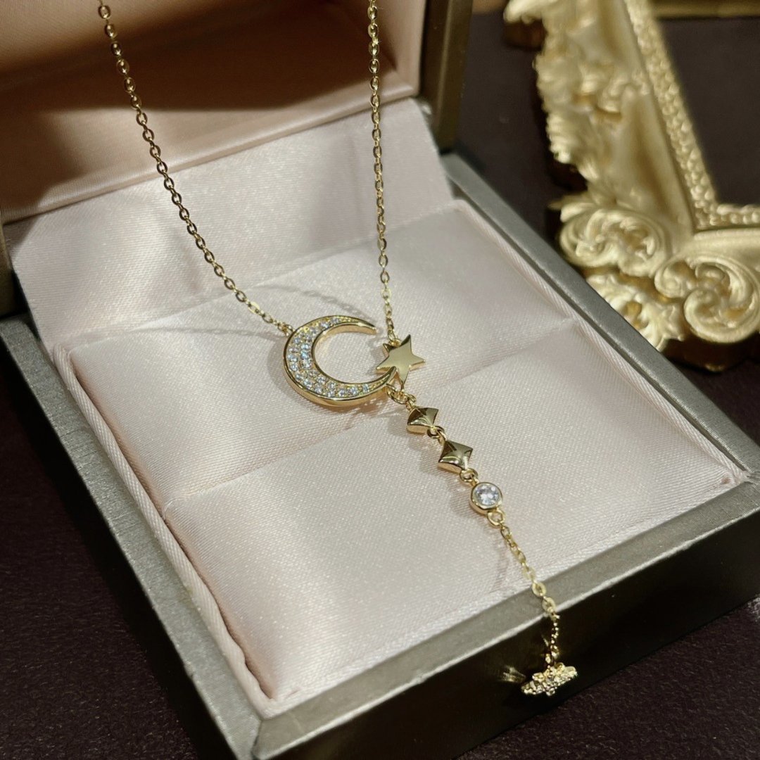 Celestial Glow Moon Necklace