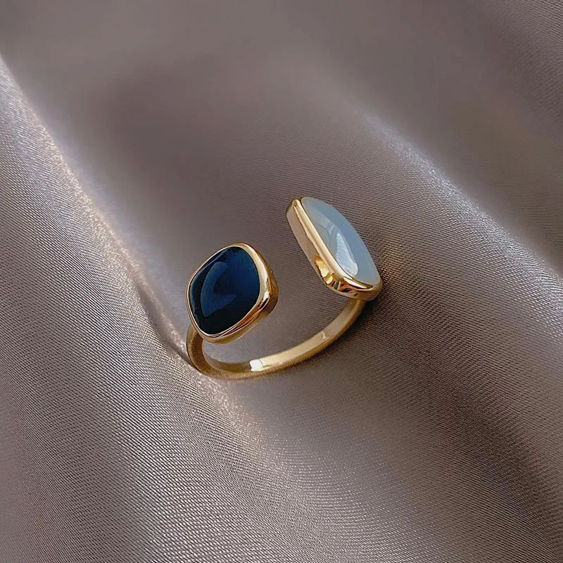 Adjustable Gold Equilibrium Ring