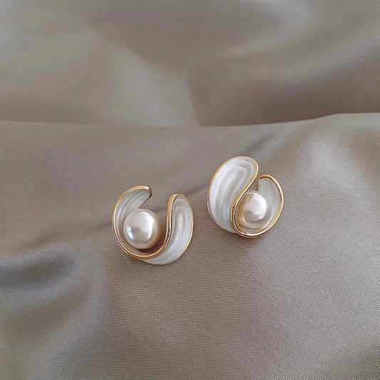 Elegant White Opal Earrings with Pearl in Gold