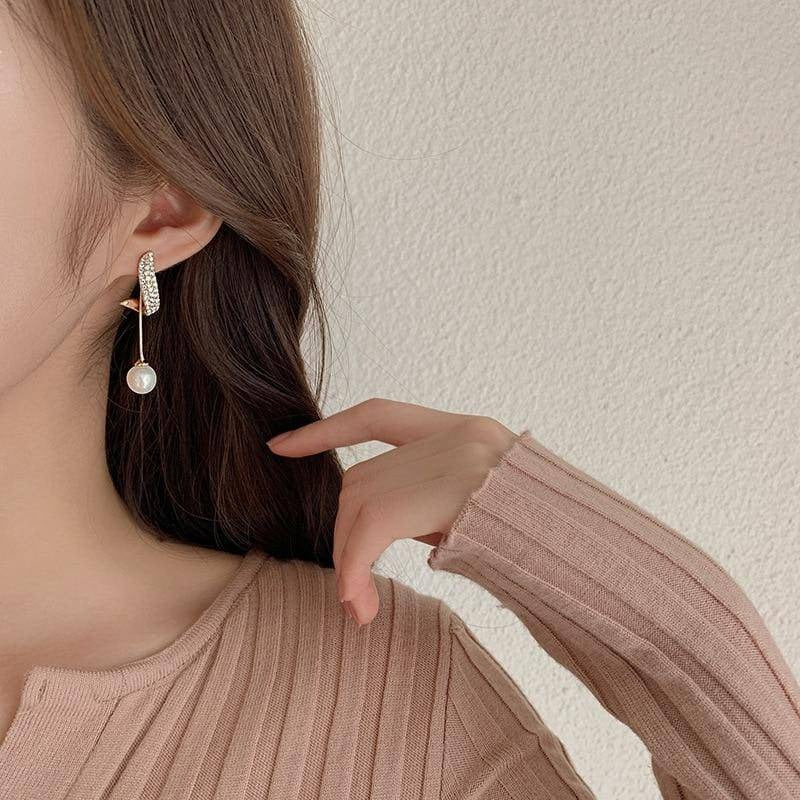 Alessandra Pearl Earrings