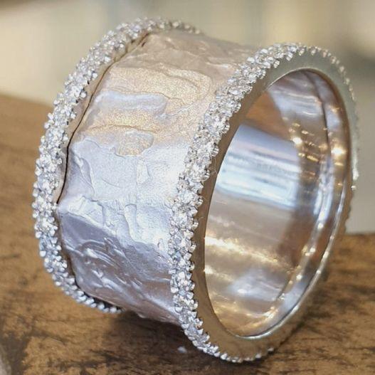 Vintage Silver Zirconia Ring
