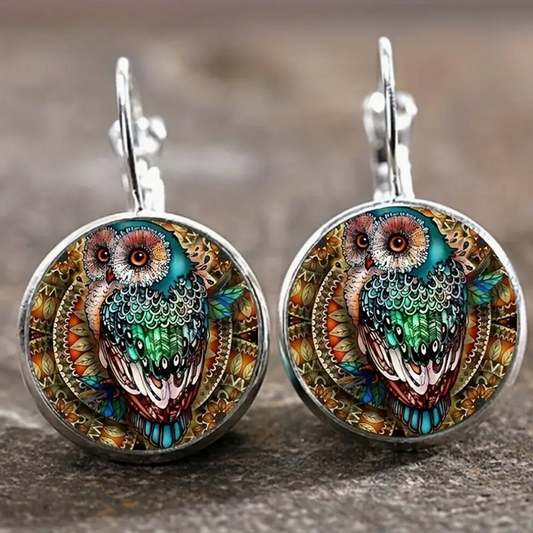 Vintage Owl Pendant in Silver