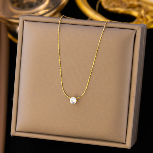 18K Gold Necklace with Diamonds