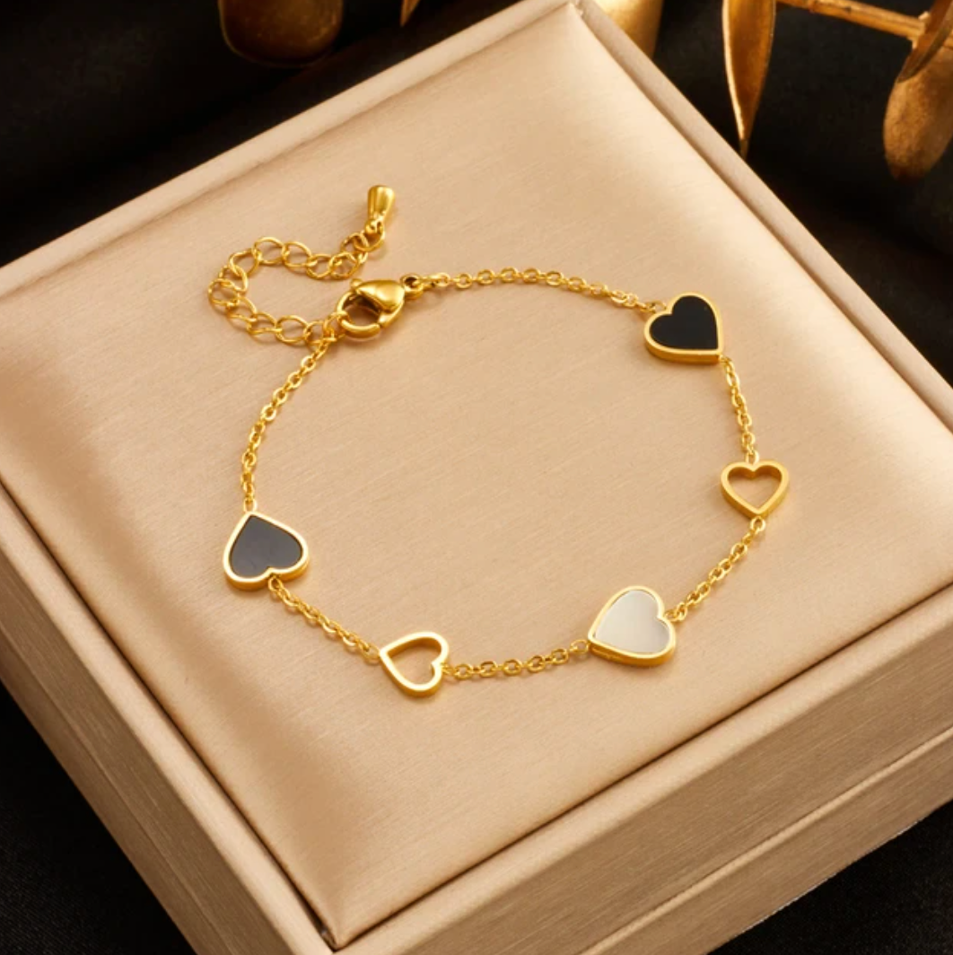 18K Gold Plated Bracelet with Black and White Hearts