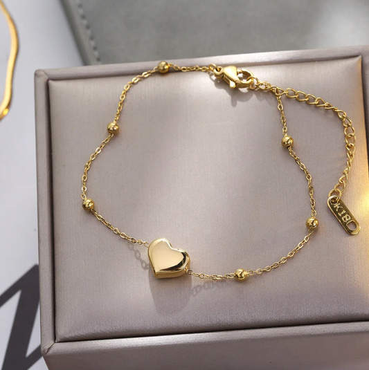 18K Gold Plated Bracelet with Solid Heart and Pearls