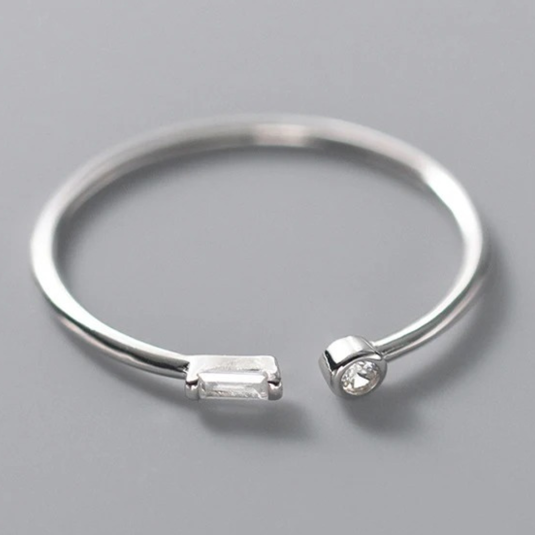 Adjustable 925 Silver Ring with 2 Beautiful Zirconia