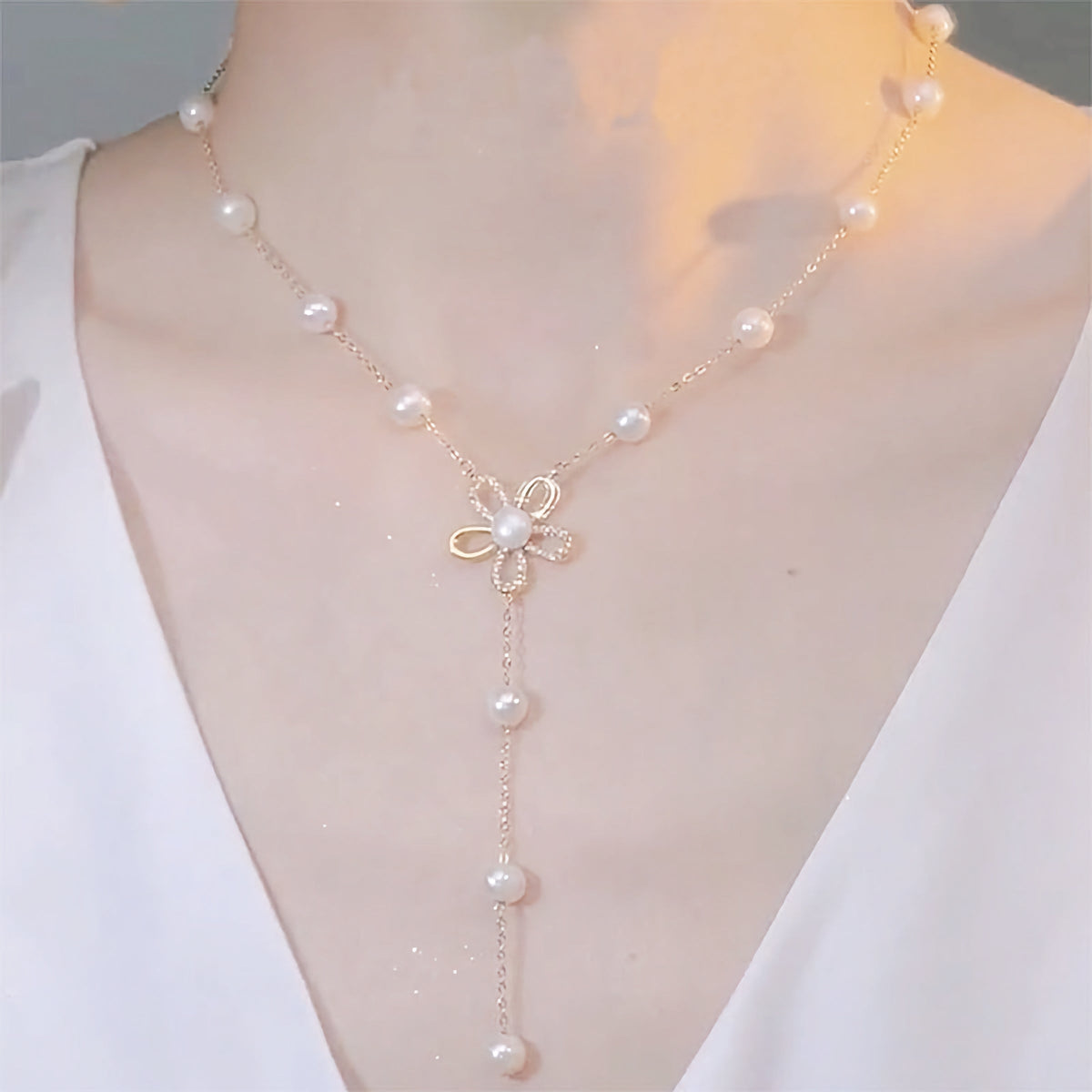 Yvonne Floral Pearl Necklace