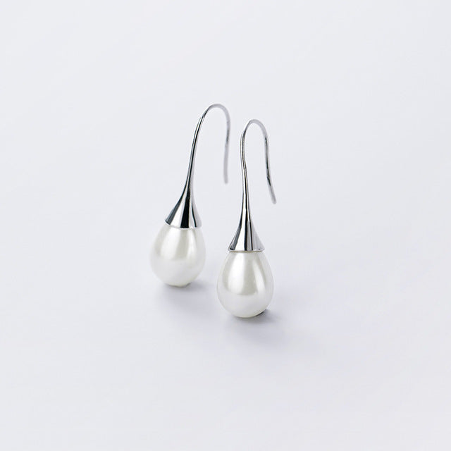 Hanging Pearl Earrings