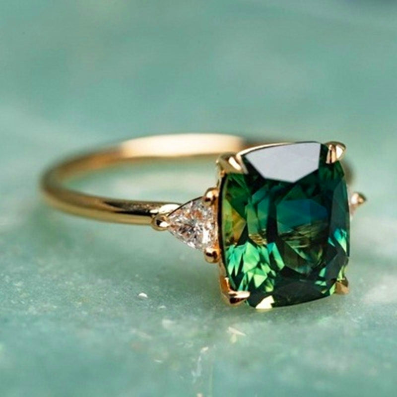 Elegant Square Emerald Vintage Ring
