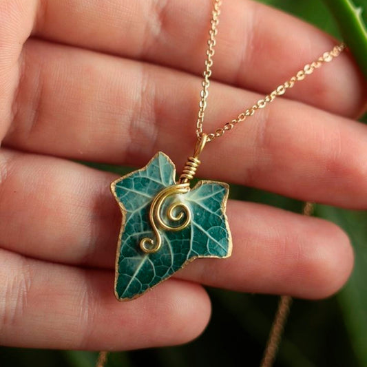 Nature Green Leaf Necklace