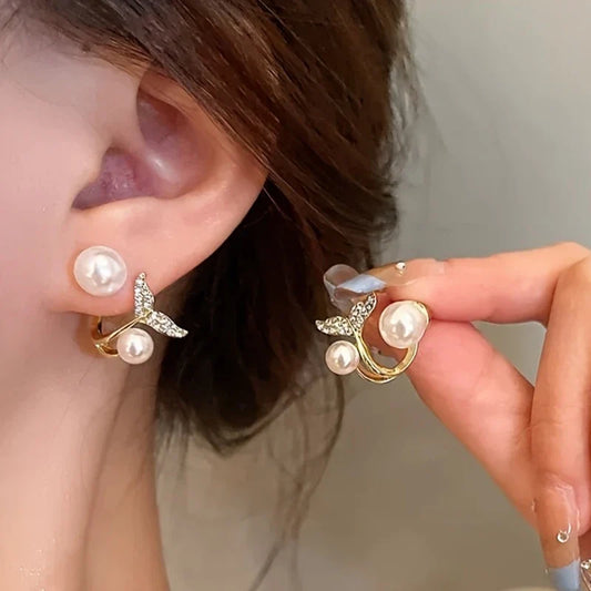 Elegant Mermaid Tail Earrings with Pearl