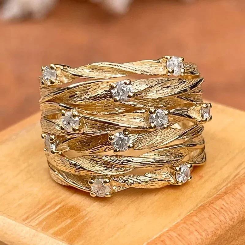 Vintage Gold Ring with Zirconia