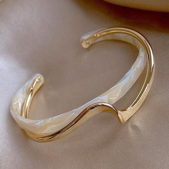 Adriana - Elegant White Opal Gold Plated Bracelet