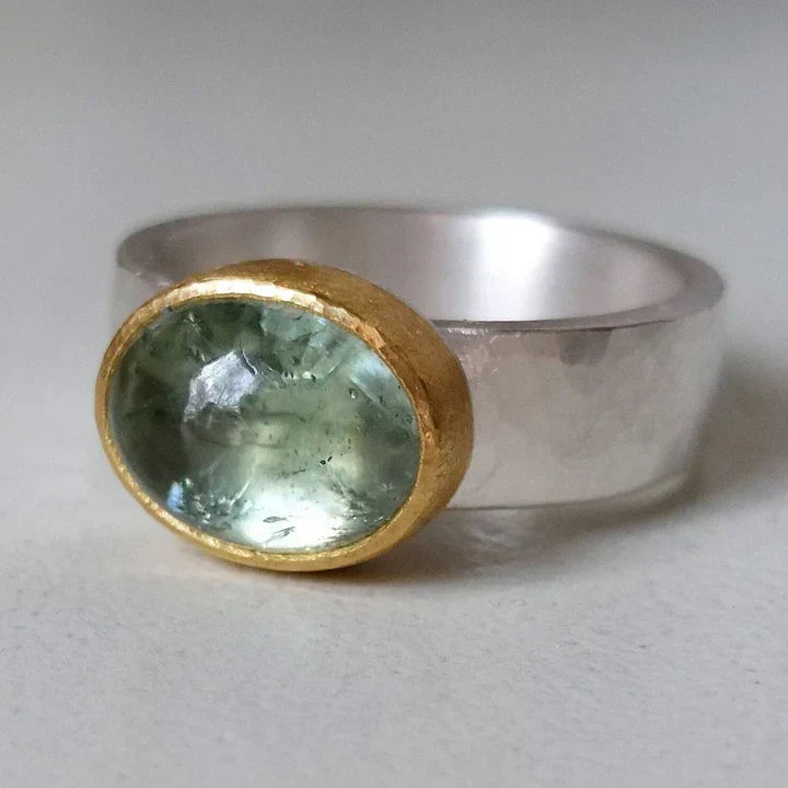 Green Round Stone Vintage Ring