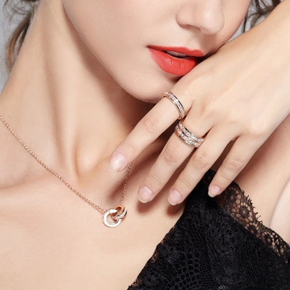 Vintage Gold Ring with Zirconia