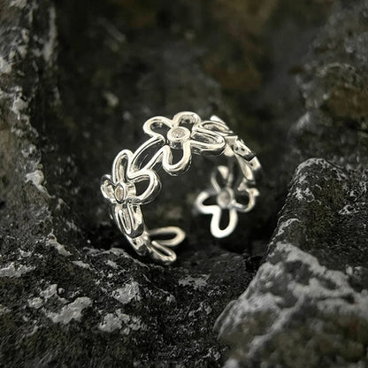 Vintage Adjustable 925 Silver Ring with Flowers
