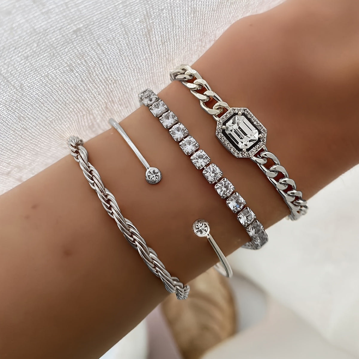 Venus Set of 4 Bracelets